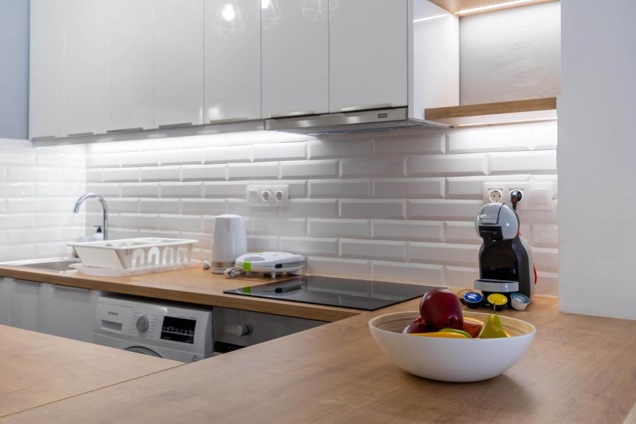 Newly Renovated 2Br Apt! Apartment Atena Exterior foto